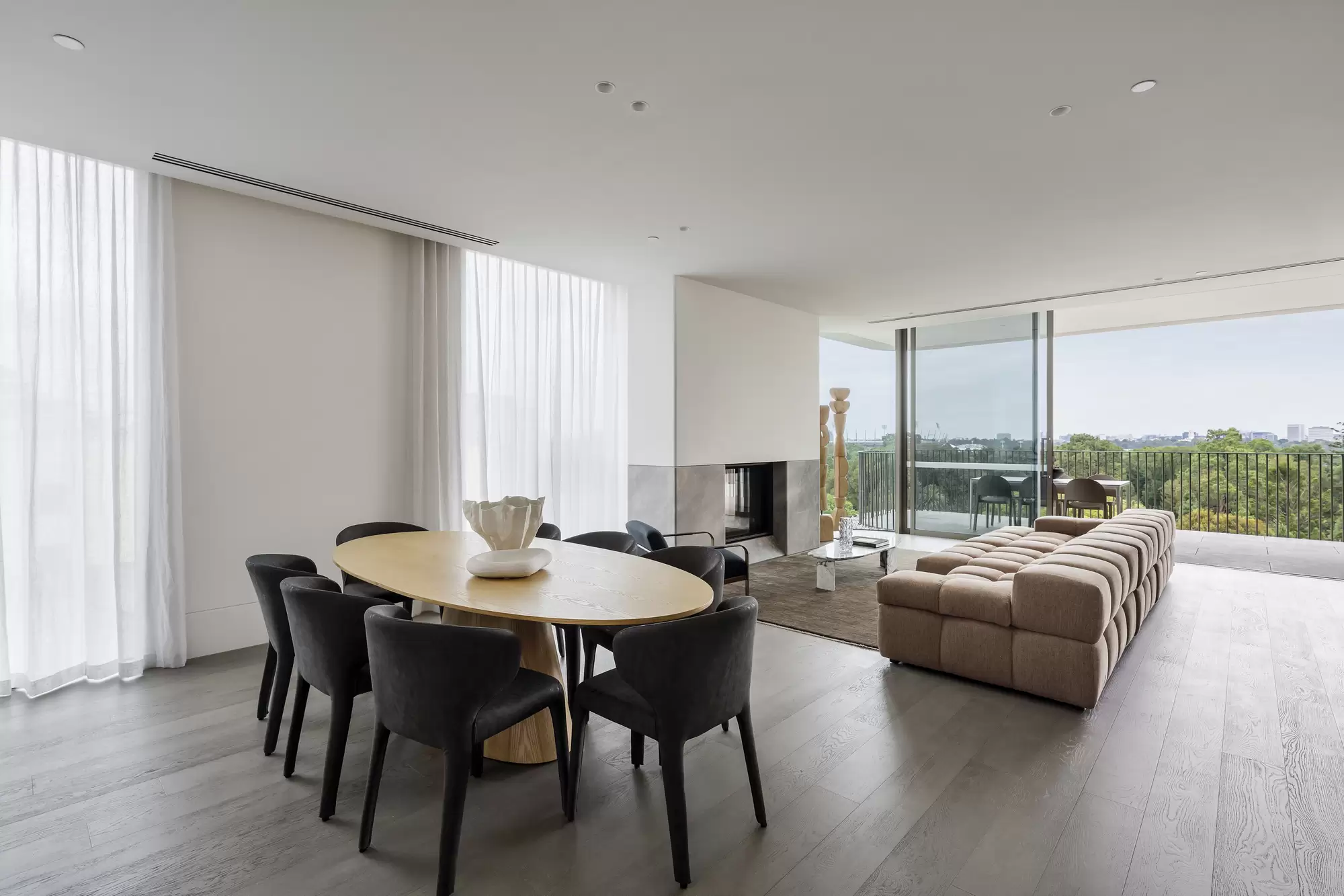 502/370 Albert Street, East Melbourne For Sale by Melbourne Sotheby's International Realty - image 4