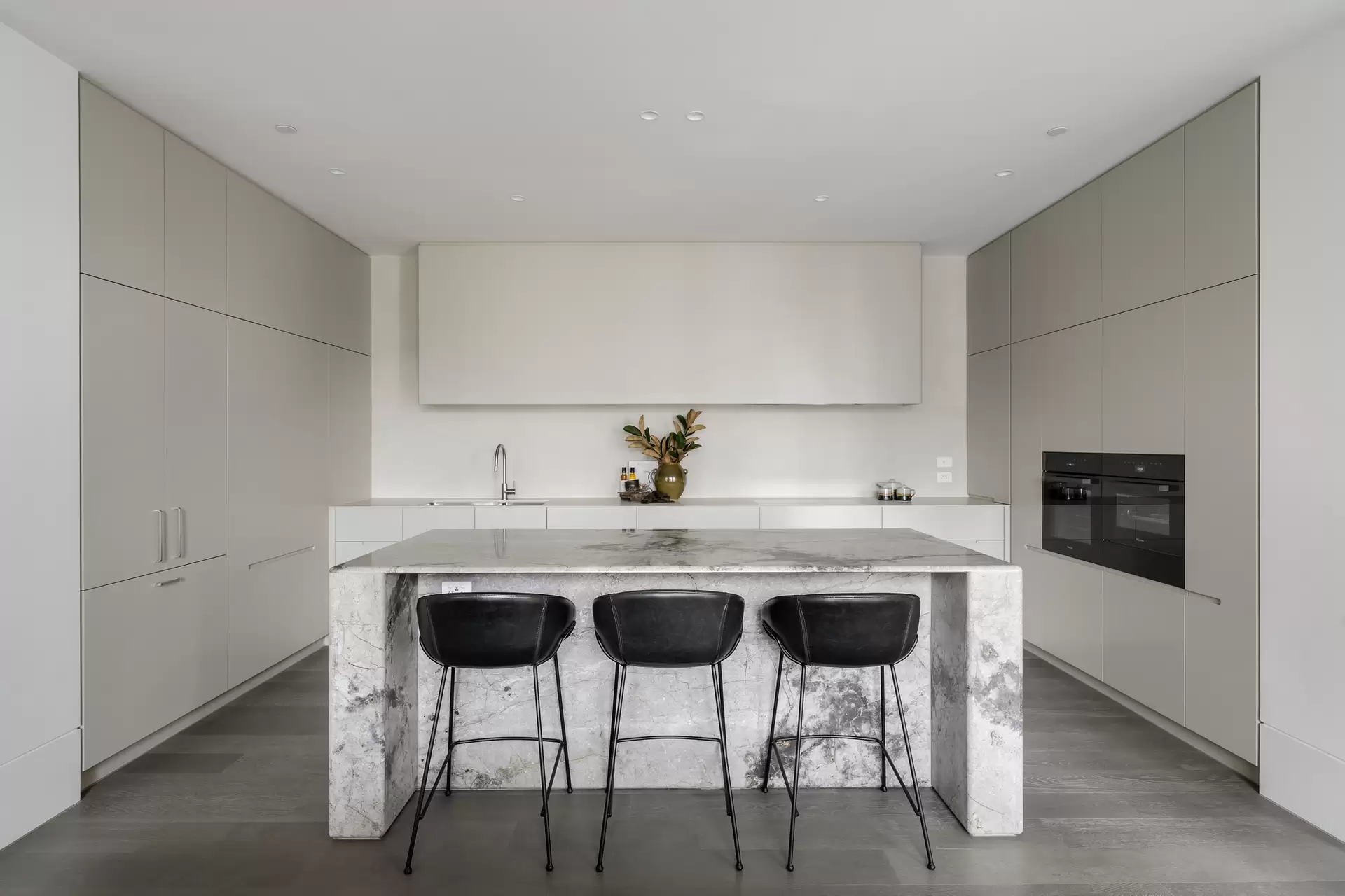 403/370 Albert Street, East Melbourne For Sale by Melbourne Sotheby's International Realty - image 1