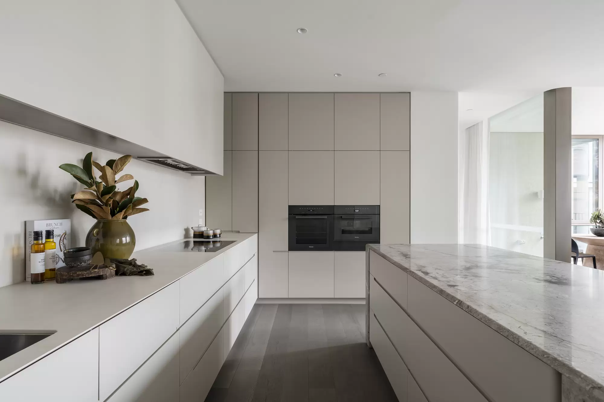 403/370 Albert Street, East Melbourne For Sale by Melbourne Sotheby's International Realty - image 8