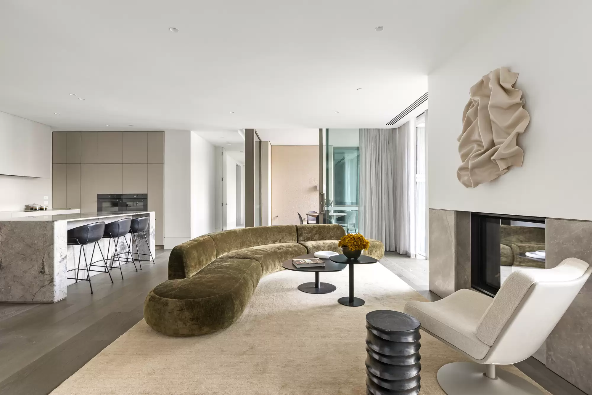 403/370 Albert Street, East Melbourne For Sale by Melbourne Sotheby's International Realty - image 2