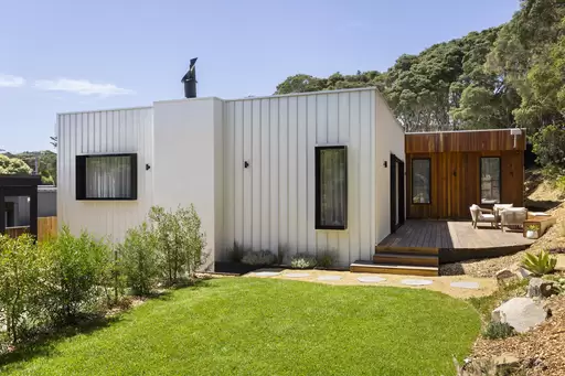 7 Lydgate Street, Blairgowrie For Sale by Melbourne Sotheby's International Realty