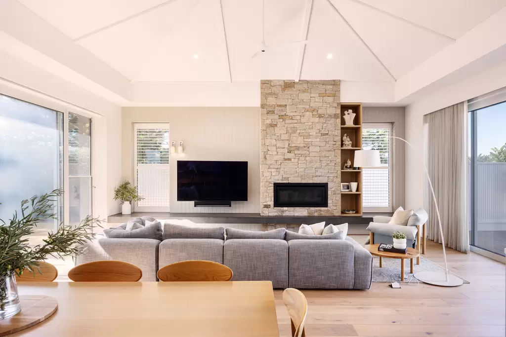 10 Sullivan Street, Sorrento For Sale by Melbourne Sotheby's International Realty