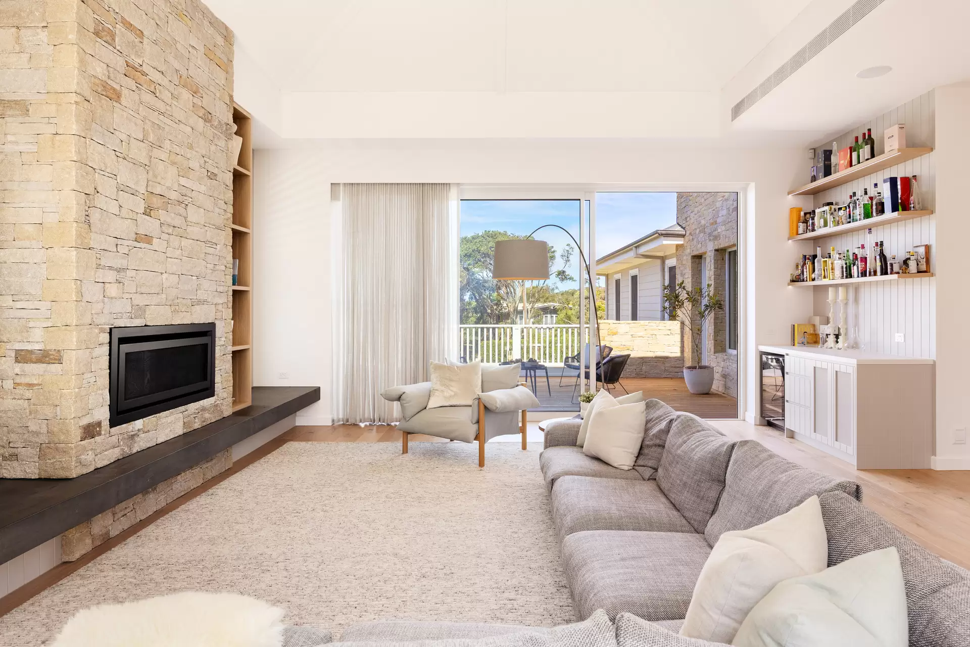 10 Sullivan Street, Sorrento For Sale by Melbourne Sotheby's International Realty - image 1