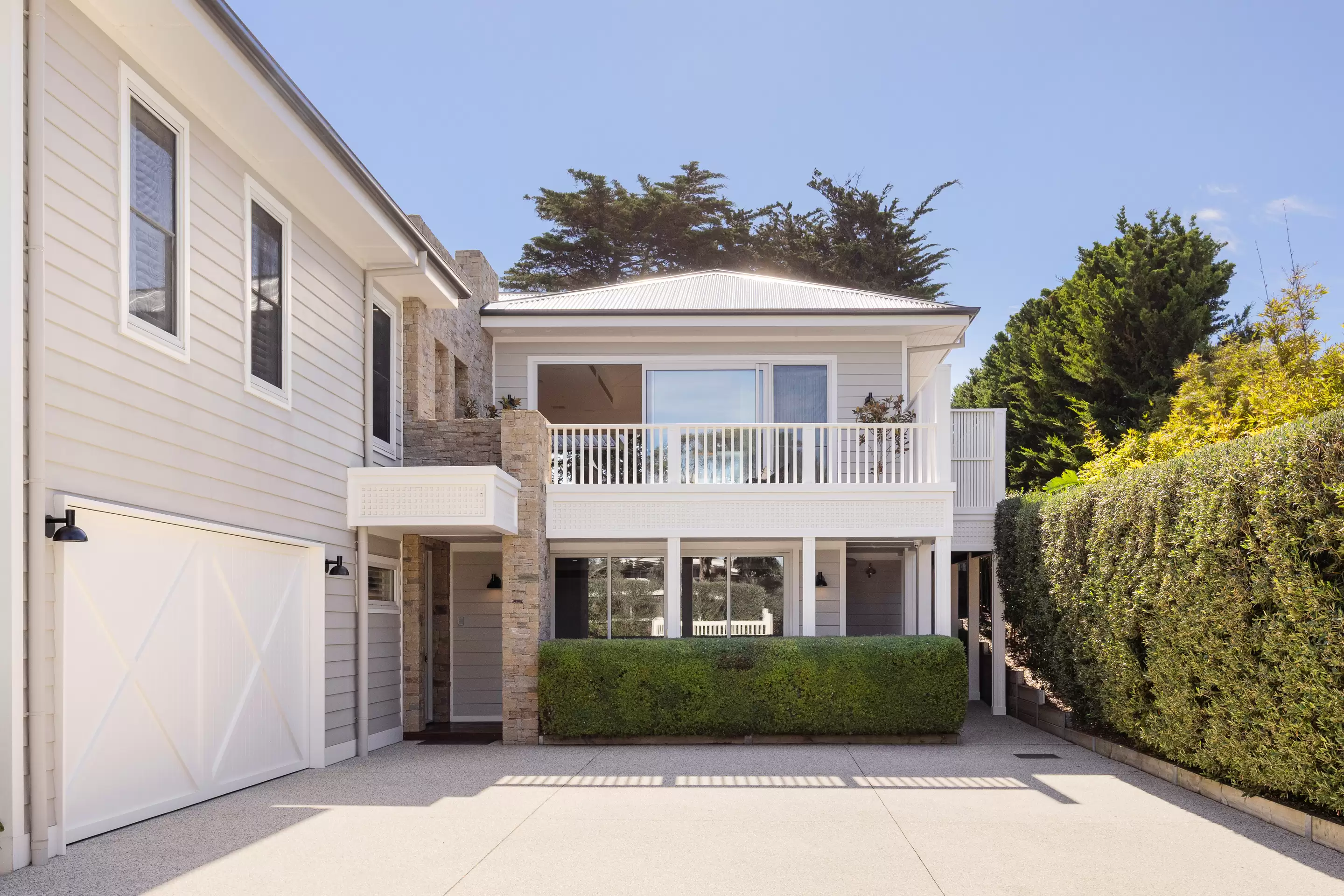 10 Sullivan Street, Sorrento For Sale by Melbourne Sotheby's International Realty - image 2