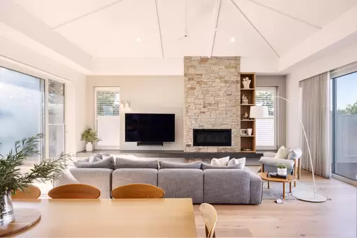 10 Sullivan Street, Sorrento For Sale by Melbourne Sotheby's International Realty