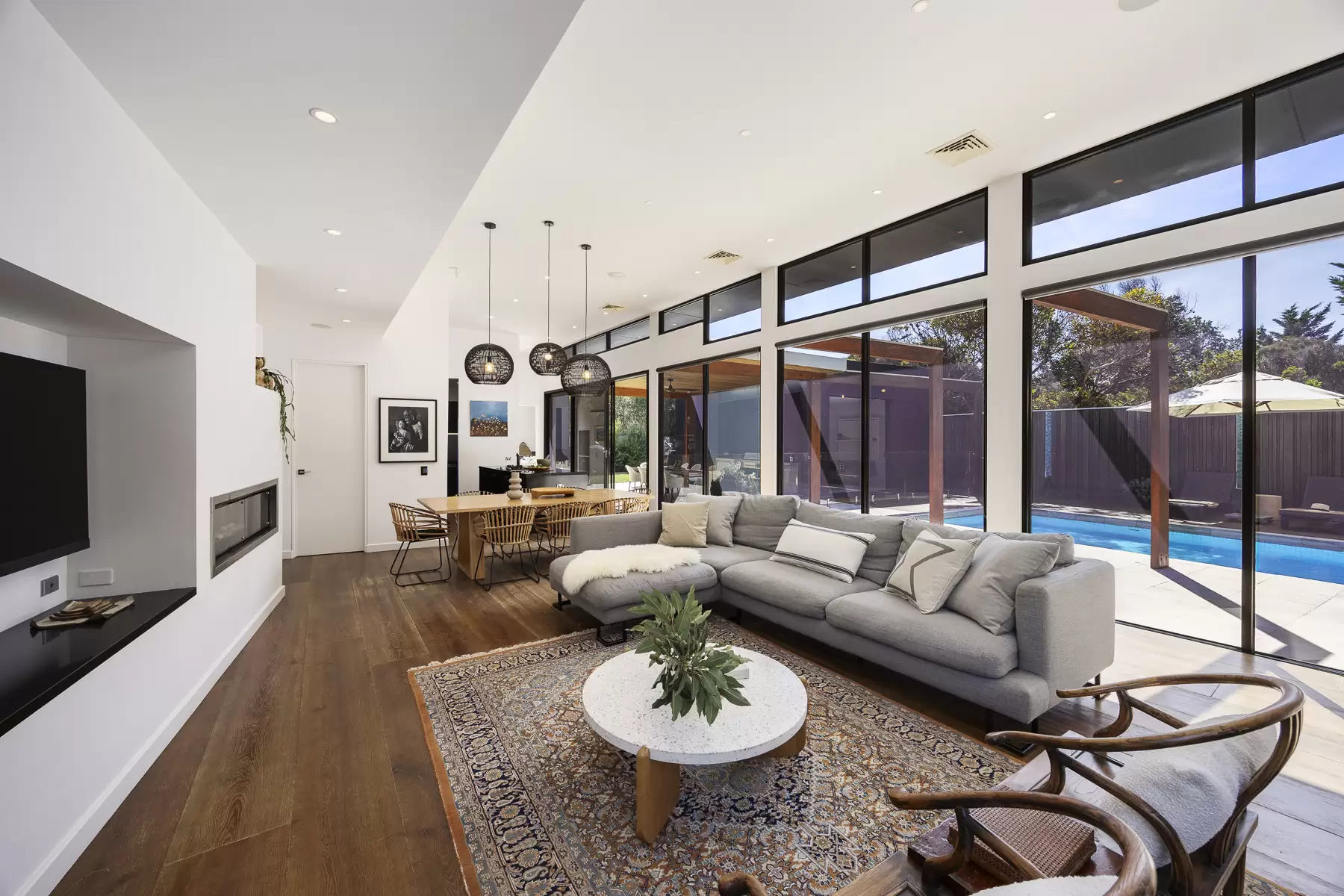 4 Pearse Road, Blairgowrie For Sale by Melbourne Sotheby's International Realty - image 1