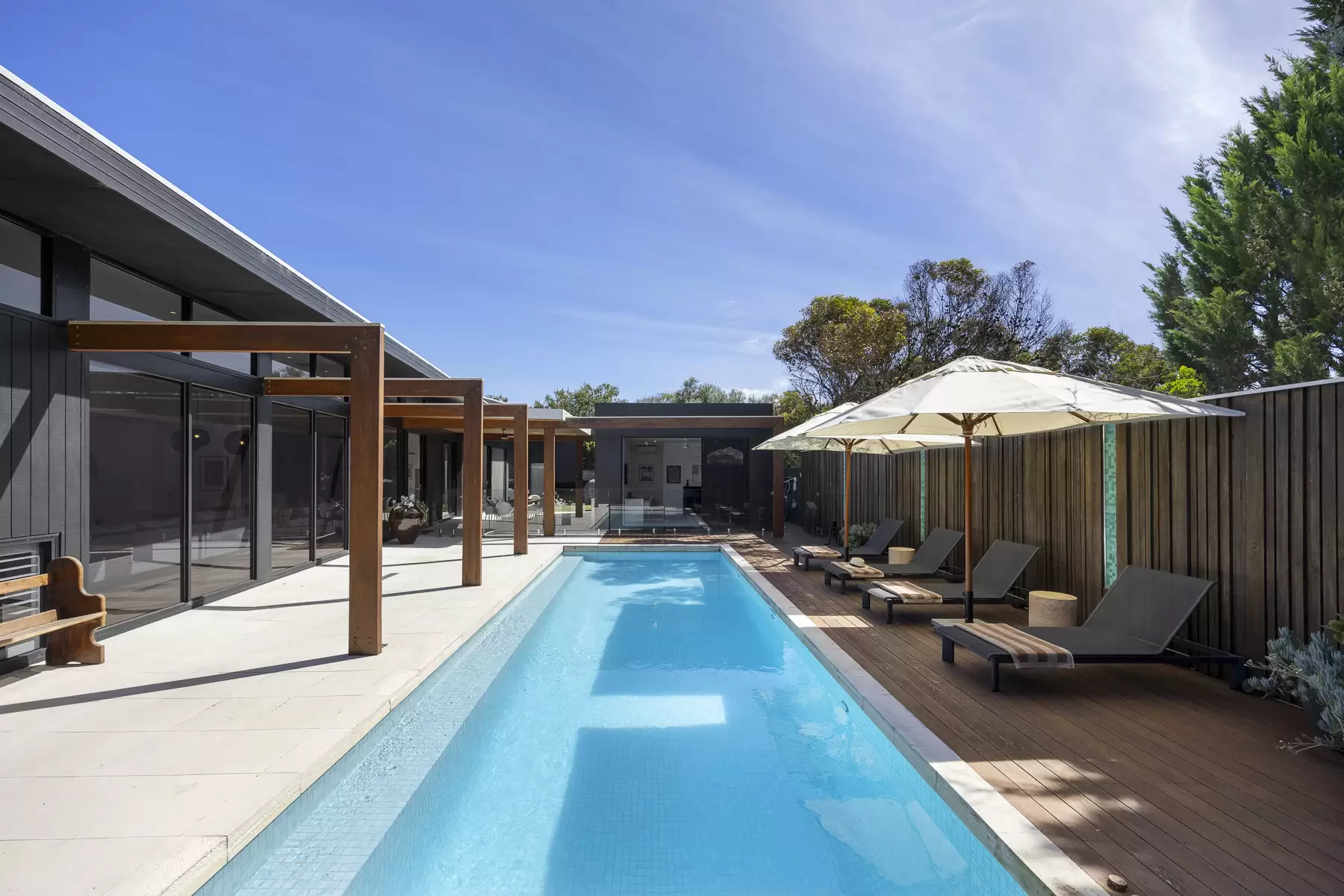 4 Pearse Road, Blairgowrie For Sale by Melbourne Sotheby's International Realty - image 3