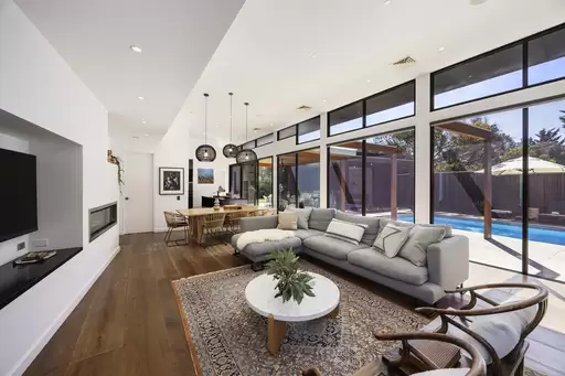 4 Pearse Road, Blairgowrie For Sale by Melbourne Sotheby's International Realty
