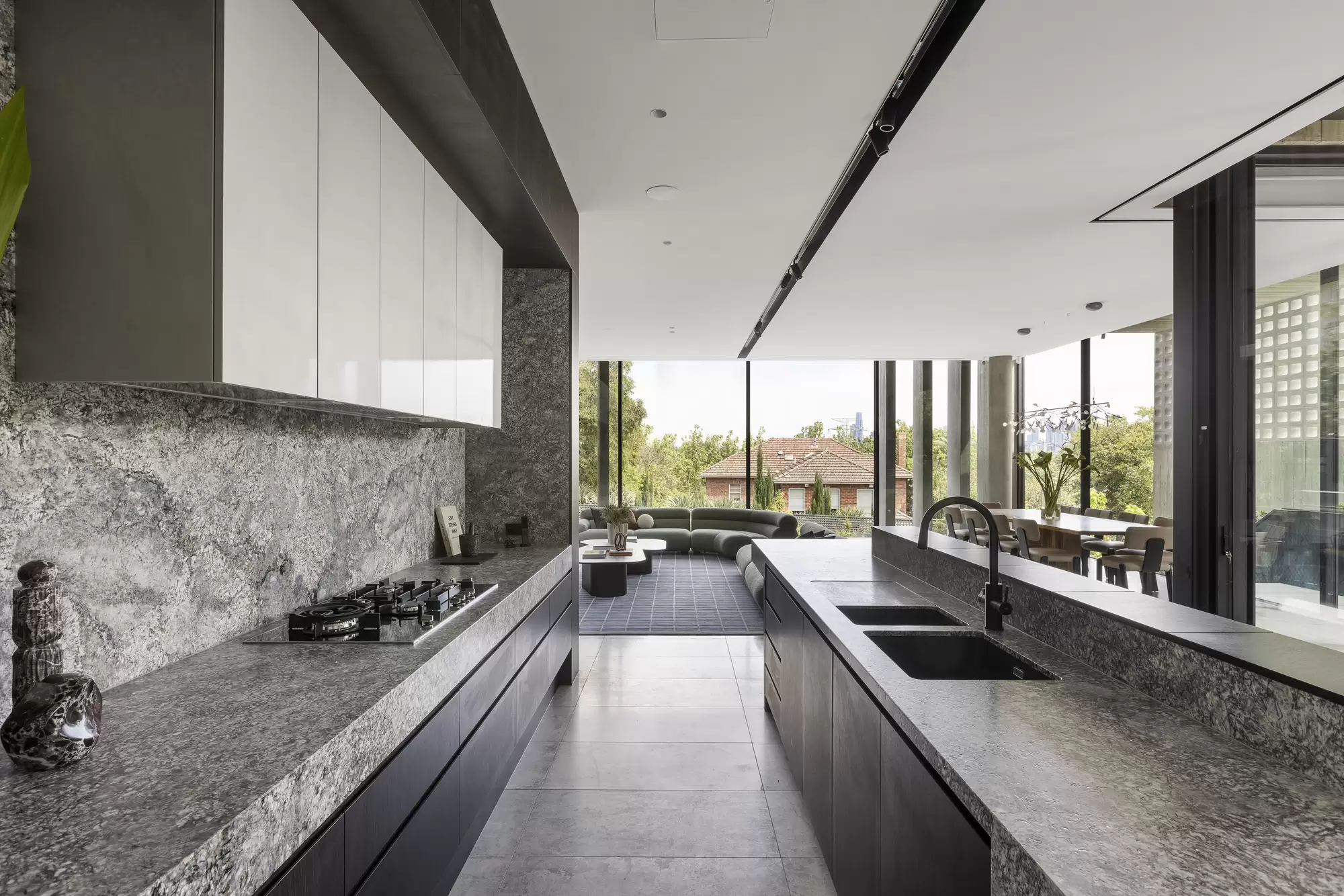 12 Hill Street, Toorak For Sale by Melbourne Sotheby's International Realty - image 6