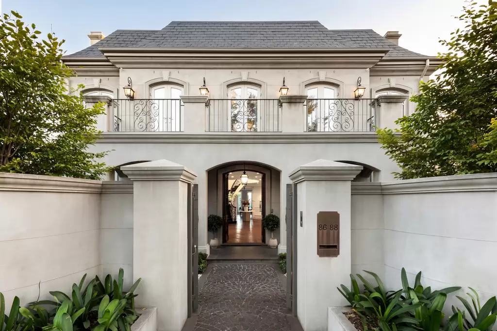 86-88 Wilson Street, Brighton For Sale by Melbourne Sotheby's International Realty