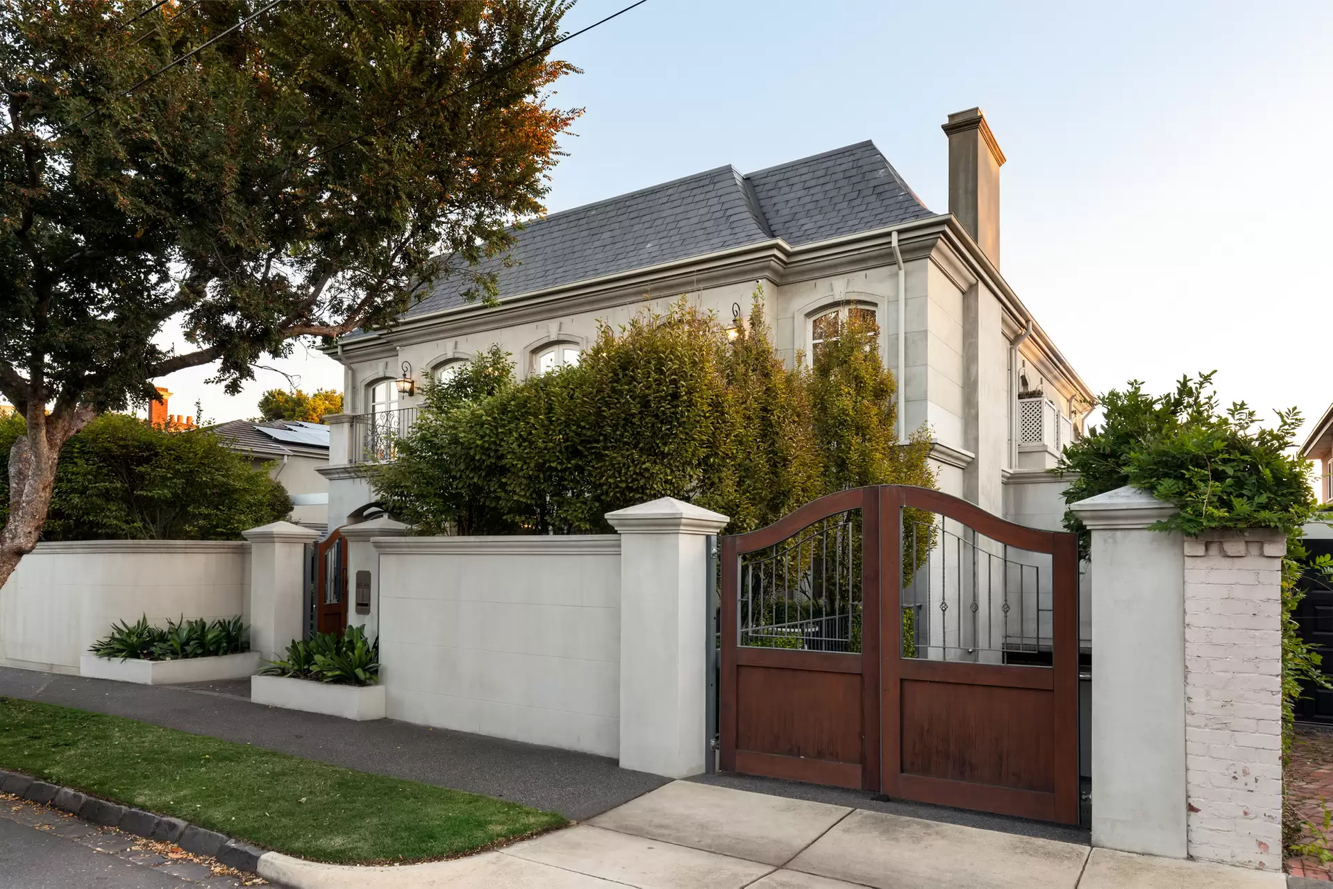 86-88 Wilson Street, Brighton For Sale by Melbourne Sotheby's International Realty - image 1
