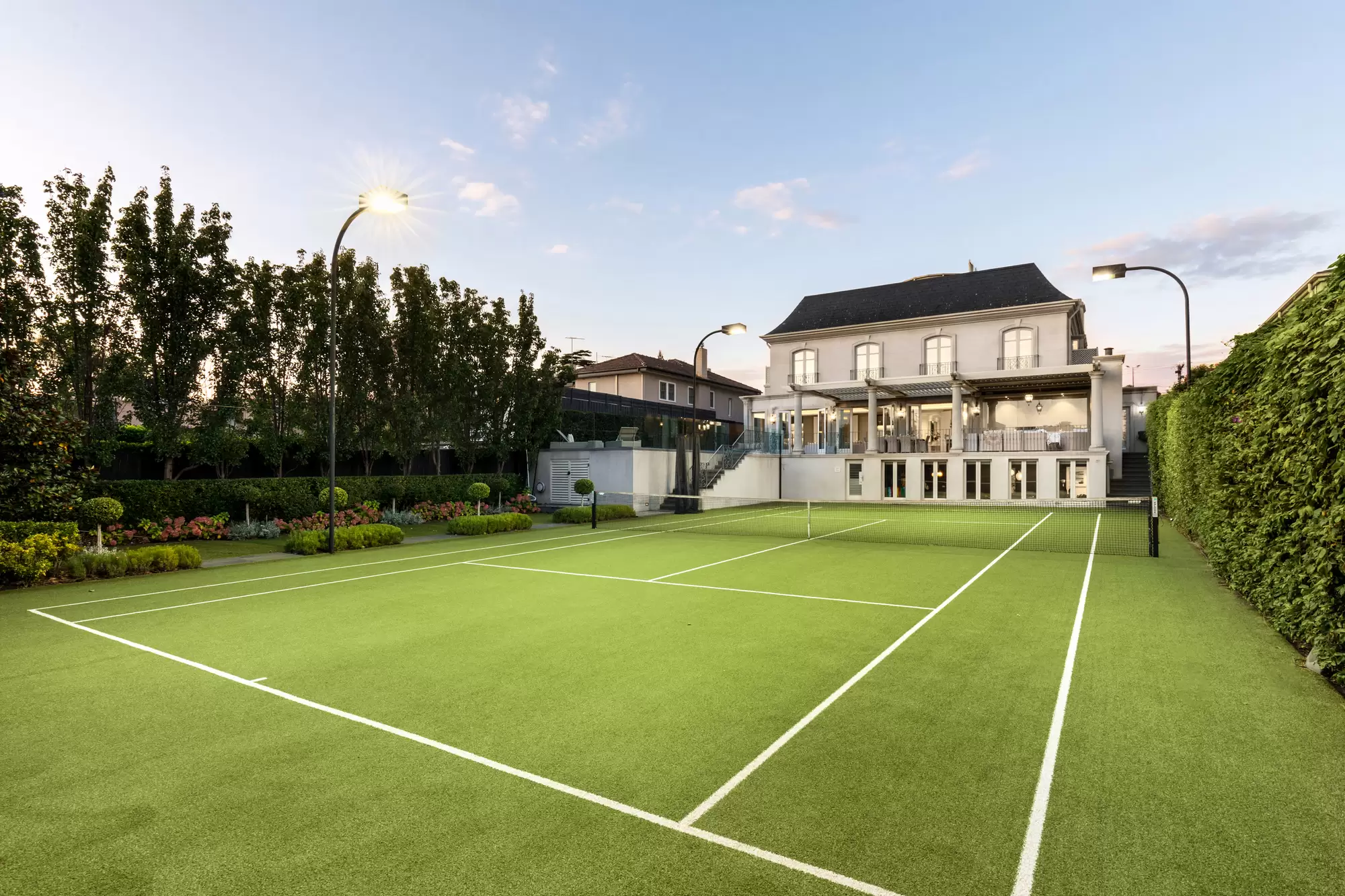 86-88 Wilson Street, Brighton For Sale by Melbourne Sotheby's International Realty - image 2