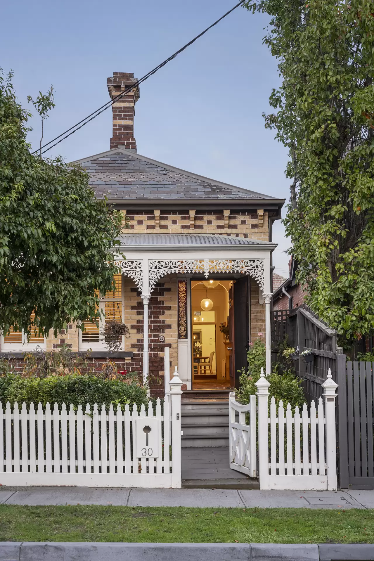 30 Seymour Avenue, Armadale Sold by Melbourne Sotheby's International Realty - image 1
