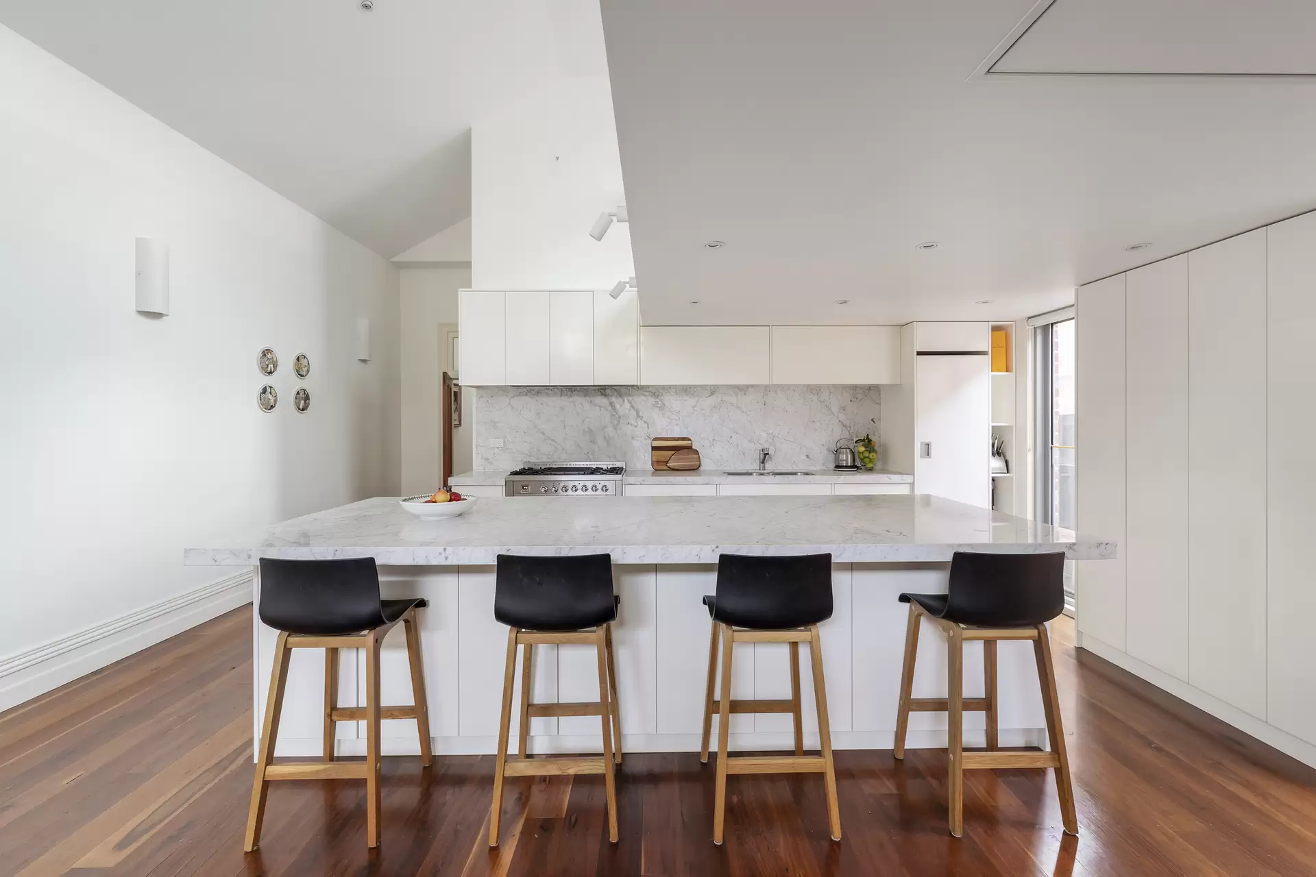30 Seymour Avenue, Armadale Sold by Melbourne Sotheby's International Realty - image 1