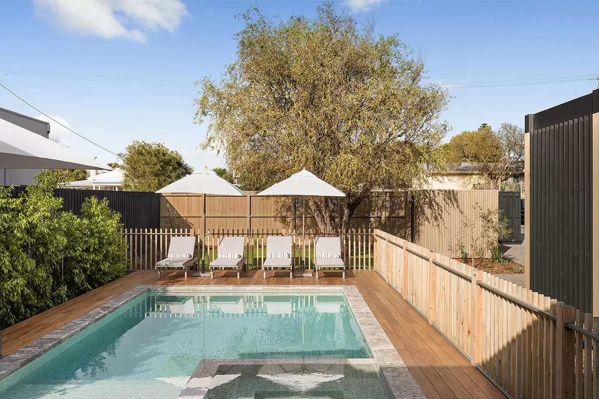 20 Maxwell Street, Blairgowrie For Sale by Melbourne Sotheby's International Realty - image 2