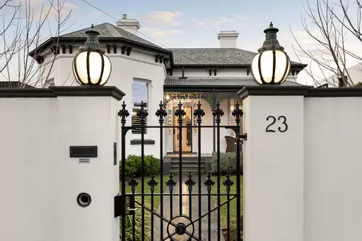 23 Normanby Street, Brighton For Sale by Melbourne Sotheby's International Realty