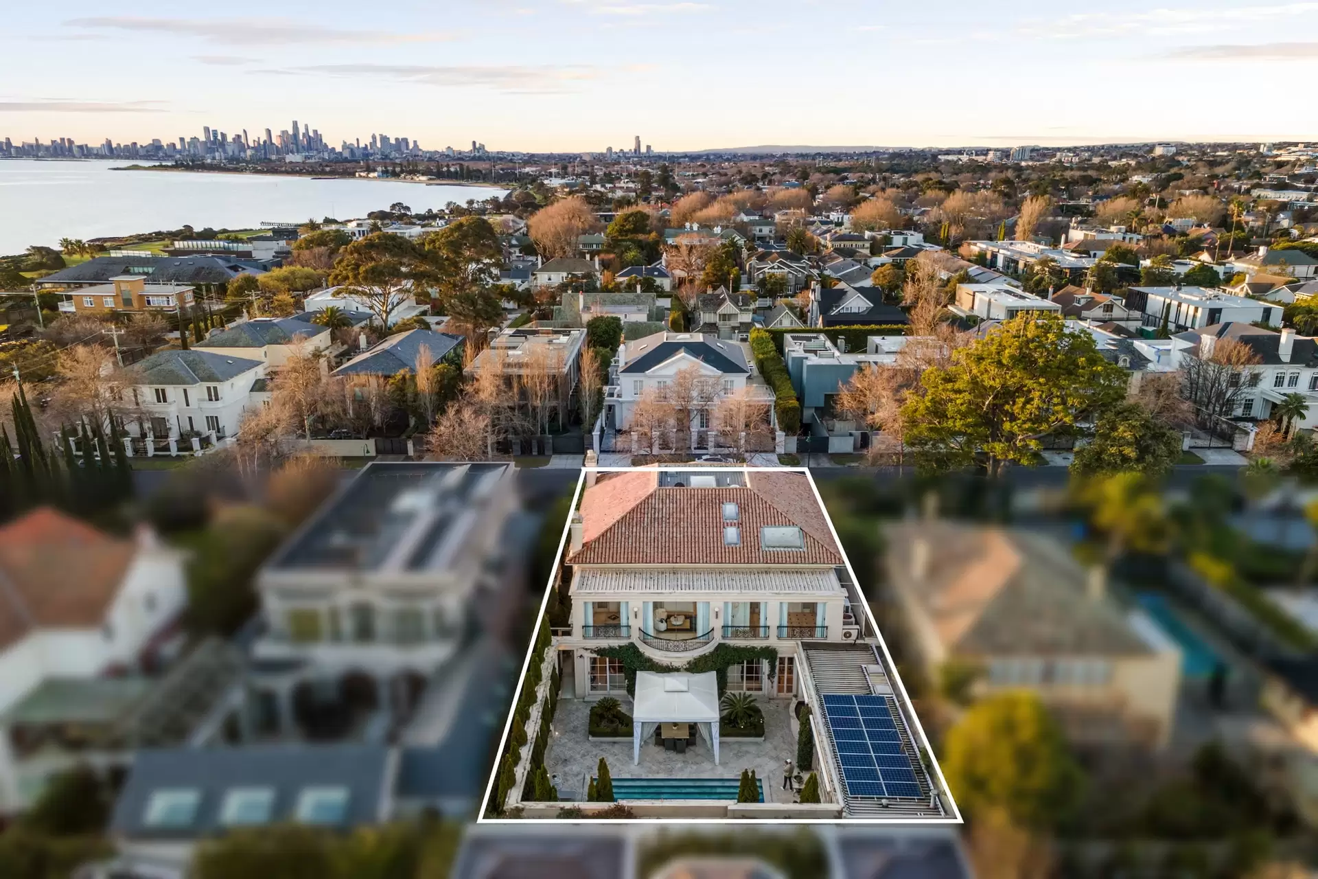 13 Mulgoa Street, Brighton For Sale by Melbourne Sotheby's International Realty - image 1