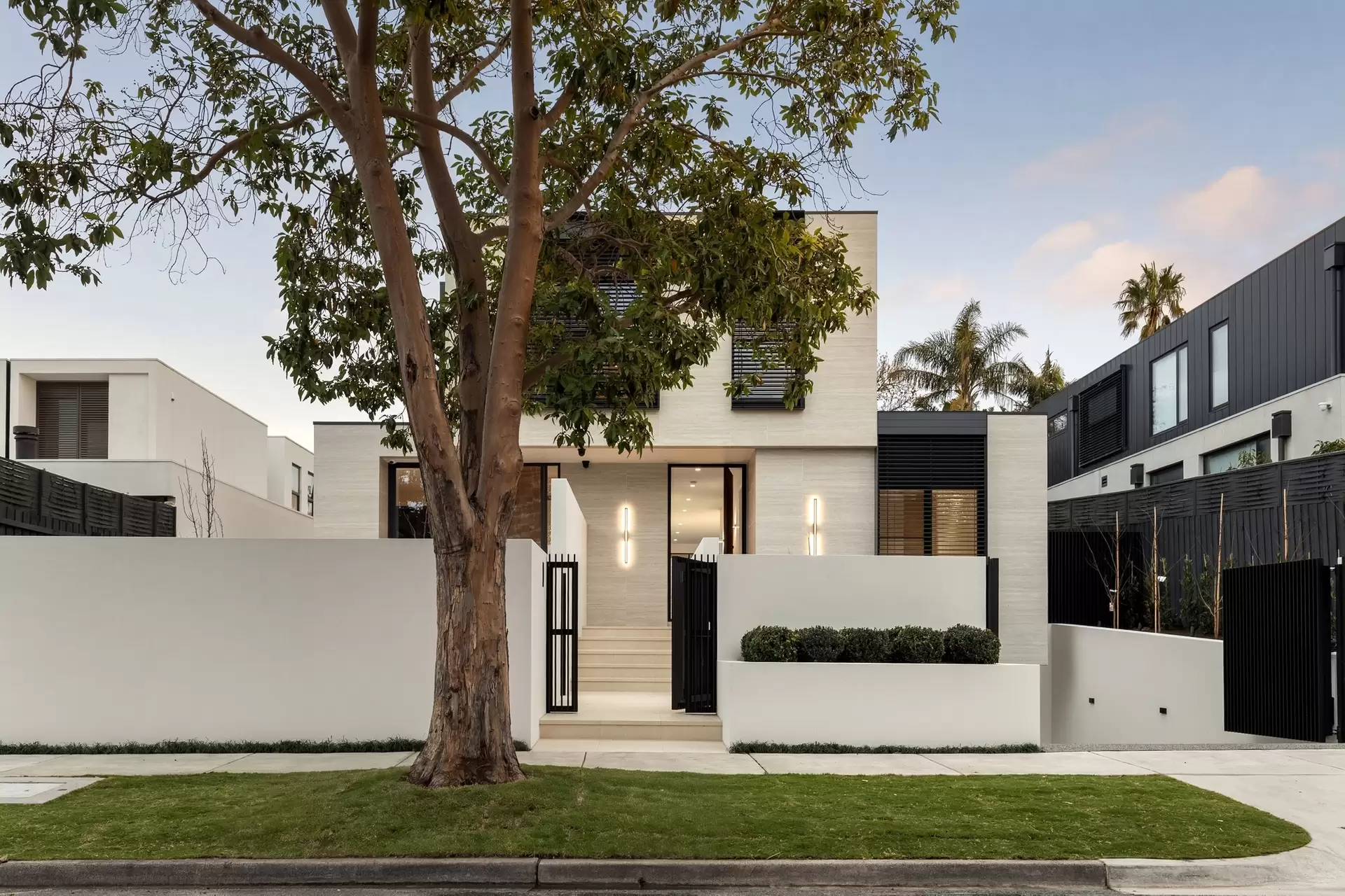 32 Gordon Street, Hampton Expressions of Interest by Melbourne Sotheby's International Realty - image 1