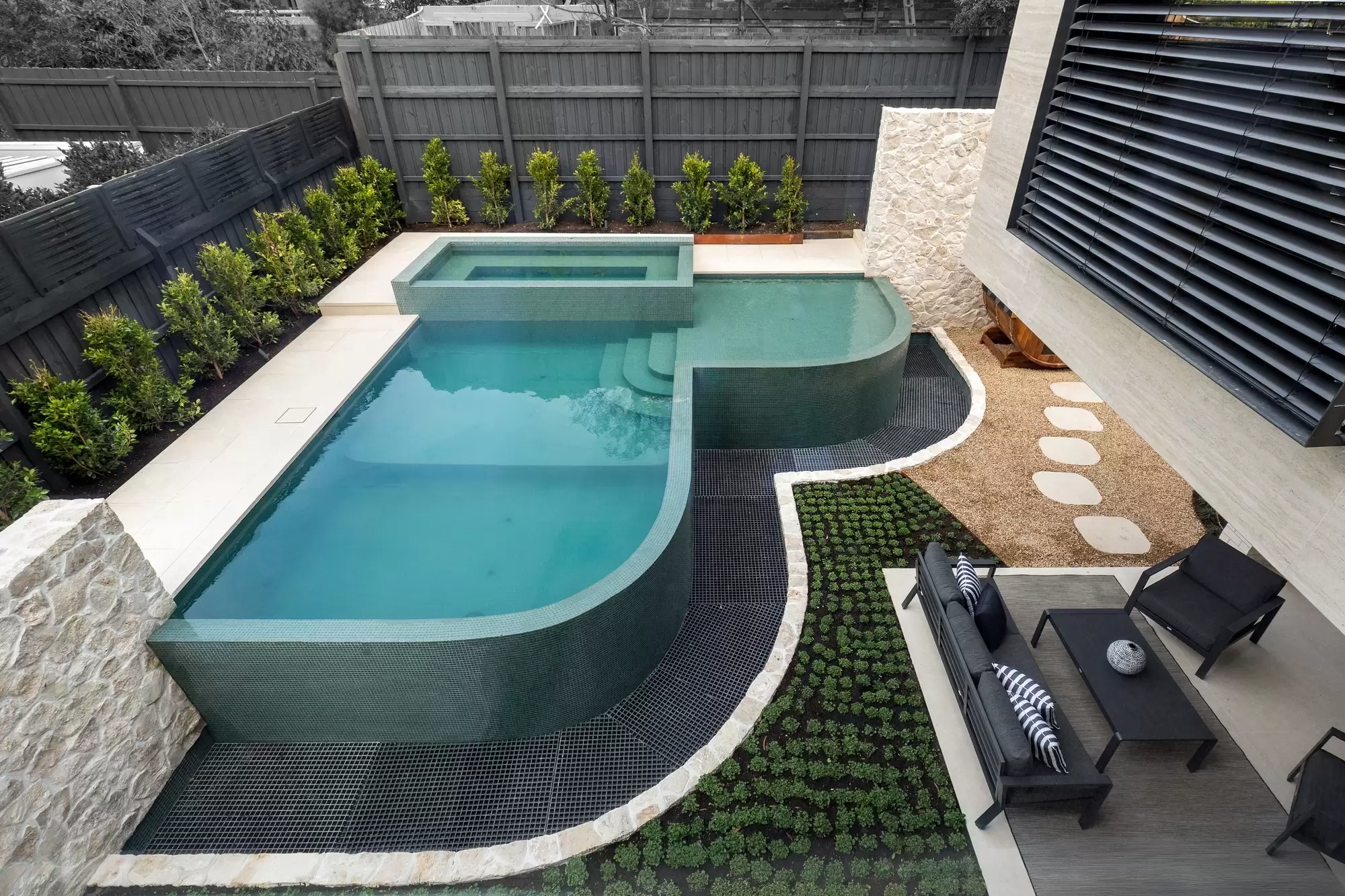 32 Gordon Street, Hampton For Sale by Melbourne Sotheby's International Realty - image 23
