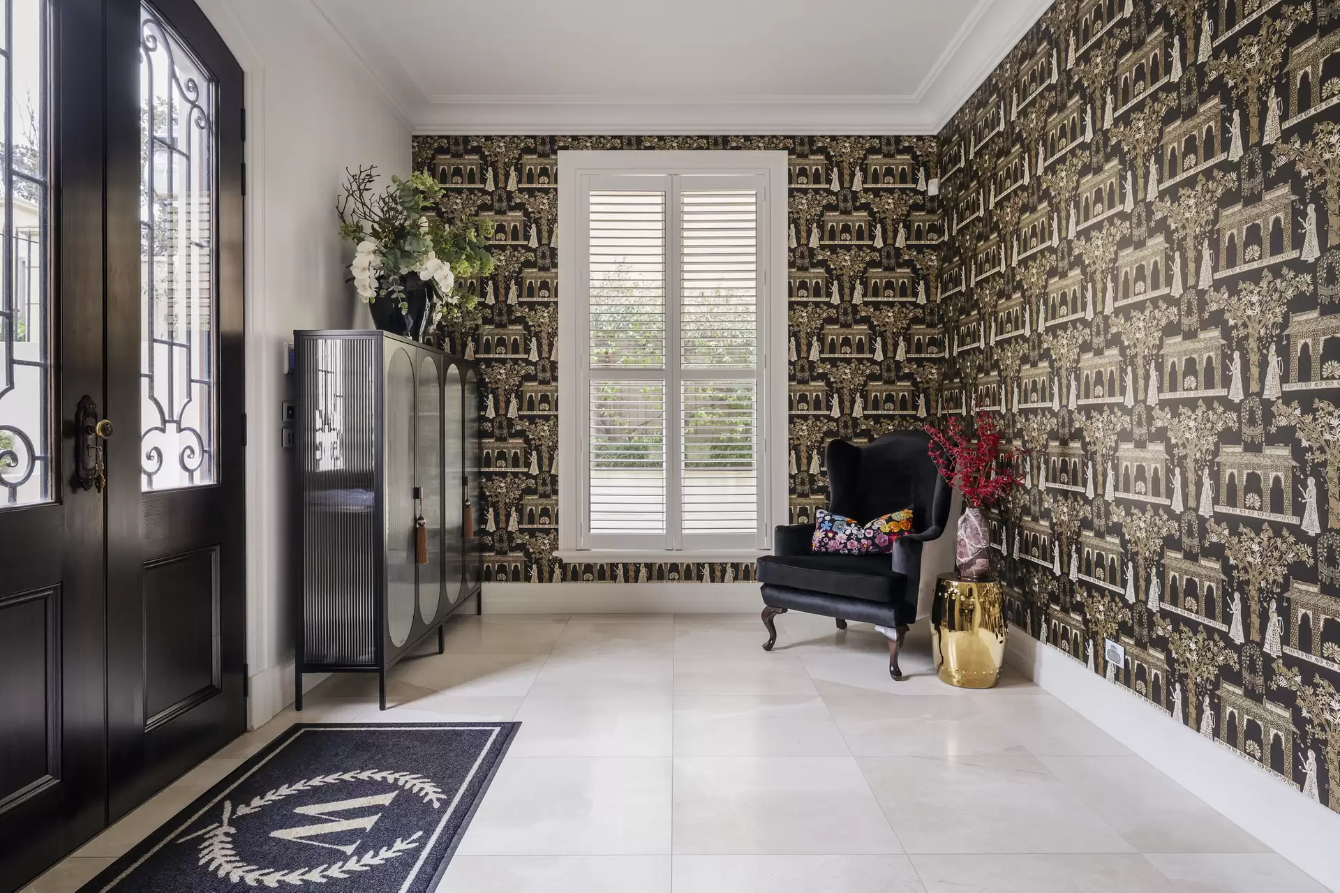 5 Boandyne Court, Toorak For Sale by Melbourne Sotheby's International Realty - image 1