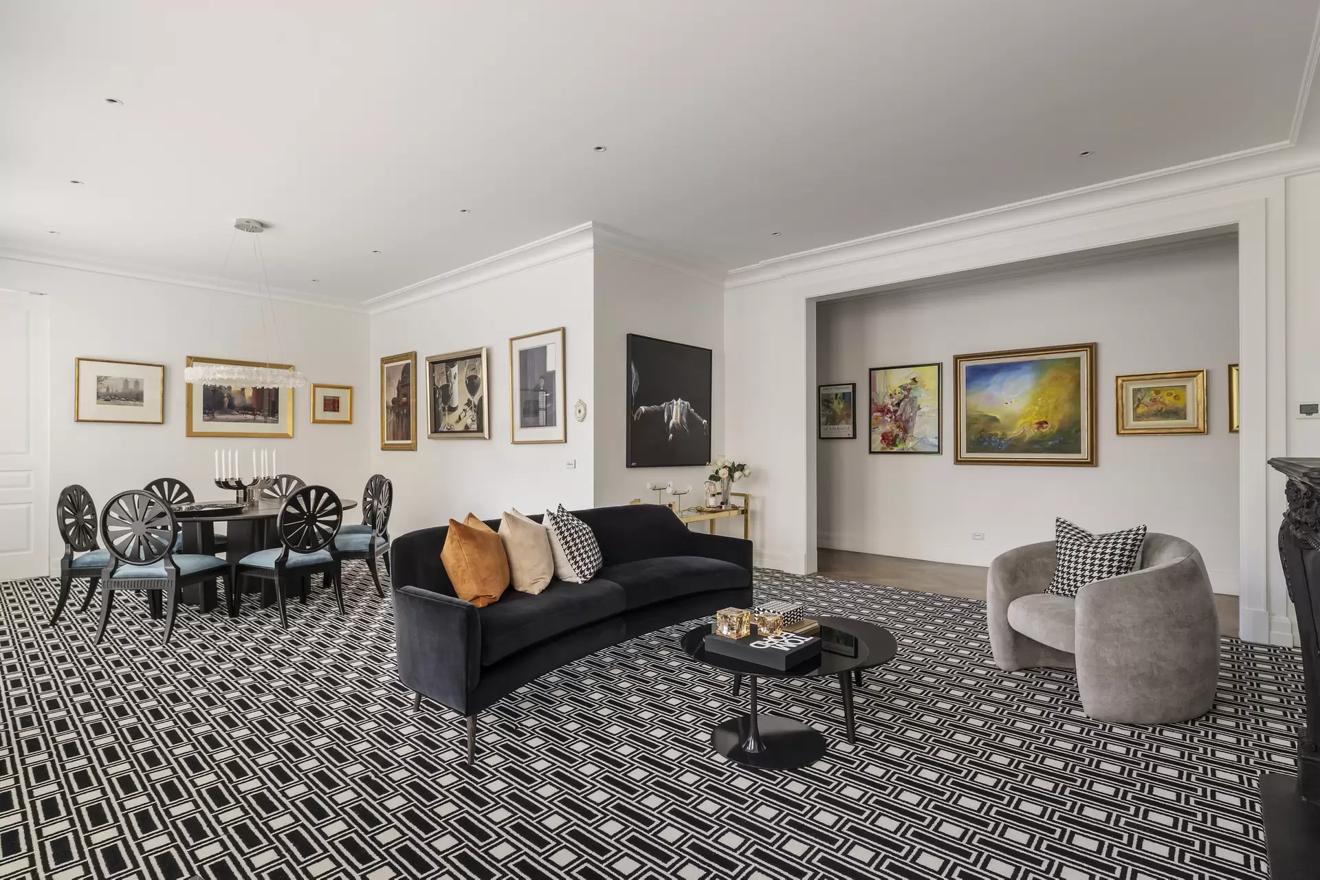 5 Boandyne Court, Toorak For Sale by Melbourne Sotheby's International Realty - image 1