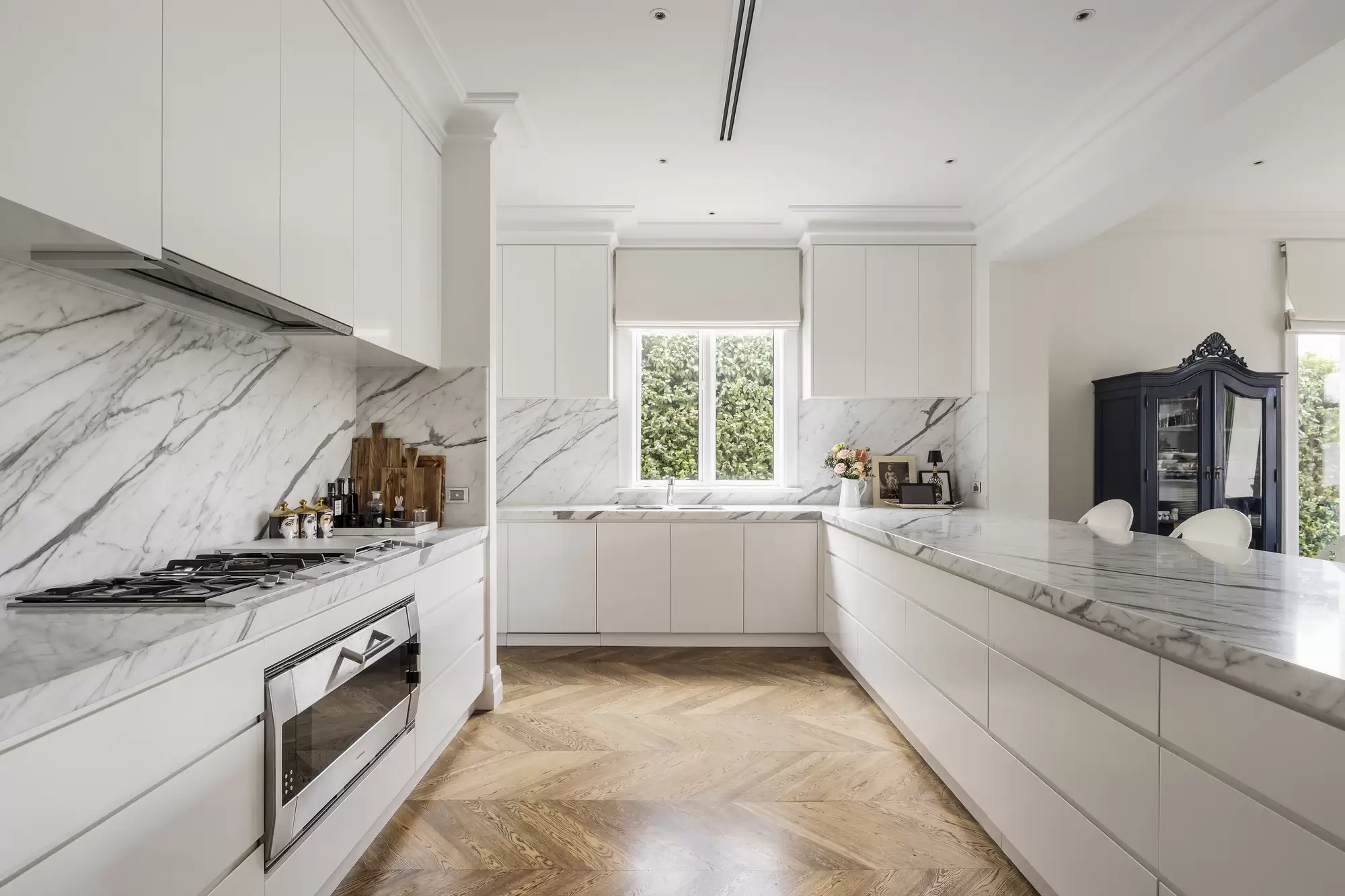 5 Boandyne Court, Toorak For Sale by Melbourne Sotheby's International Realty - image 7