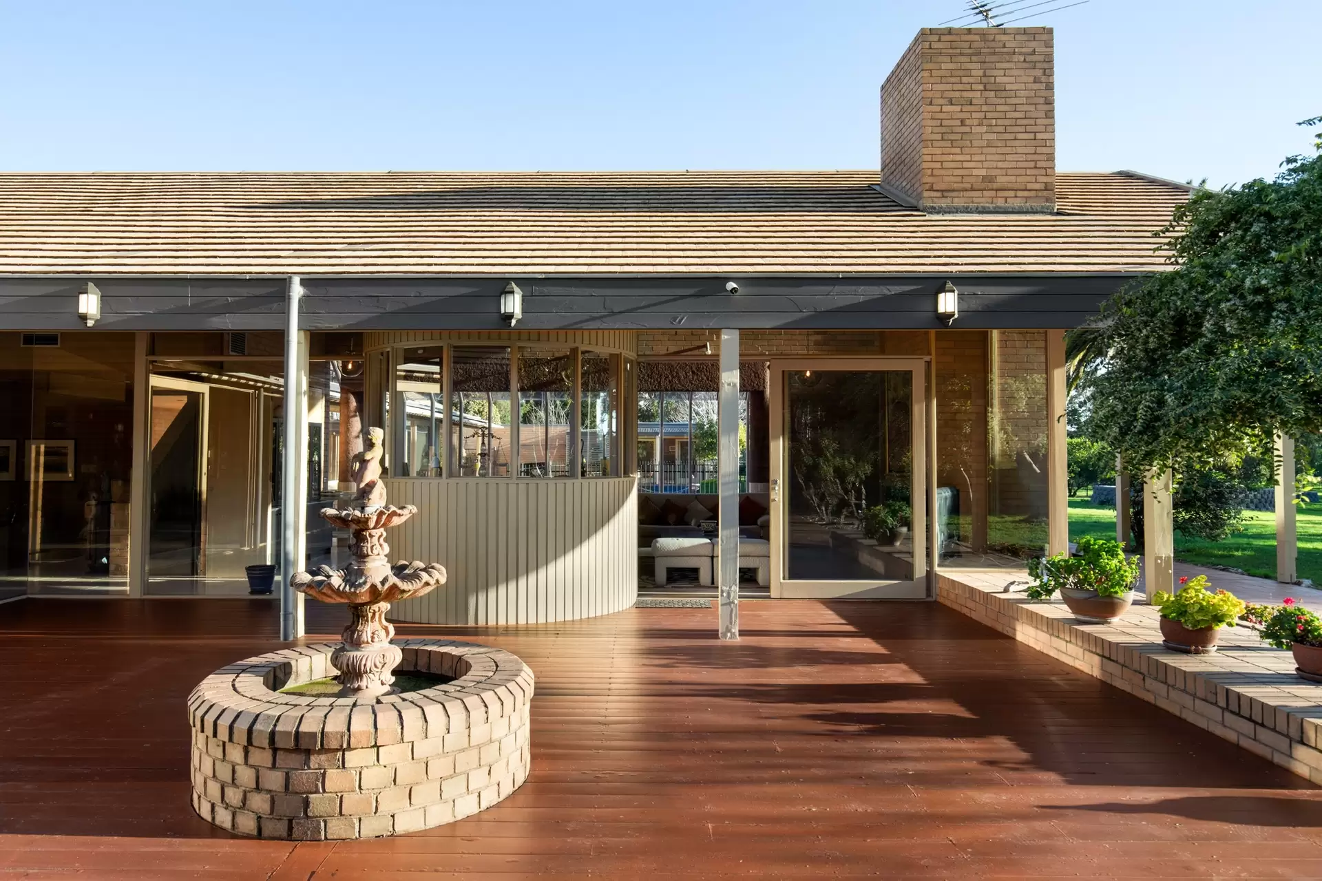 732-742 Springvale Road, Braeside For Sale by Melbourne Sotheby's International Realty - image 1