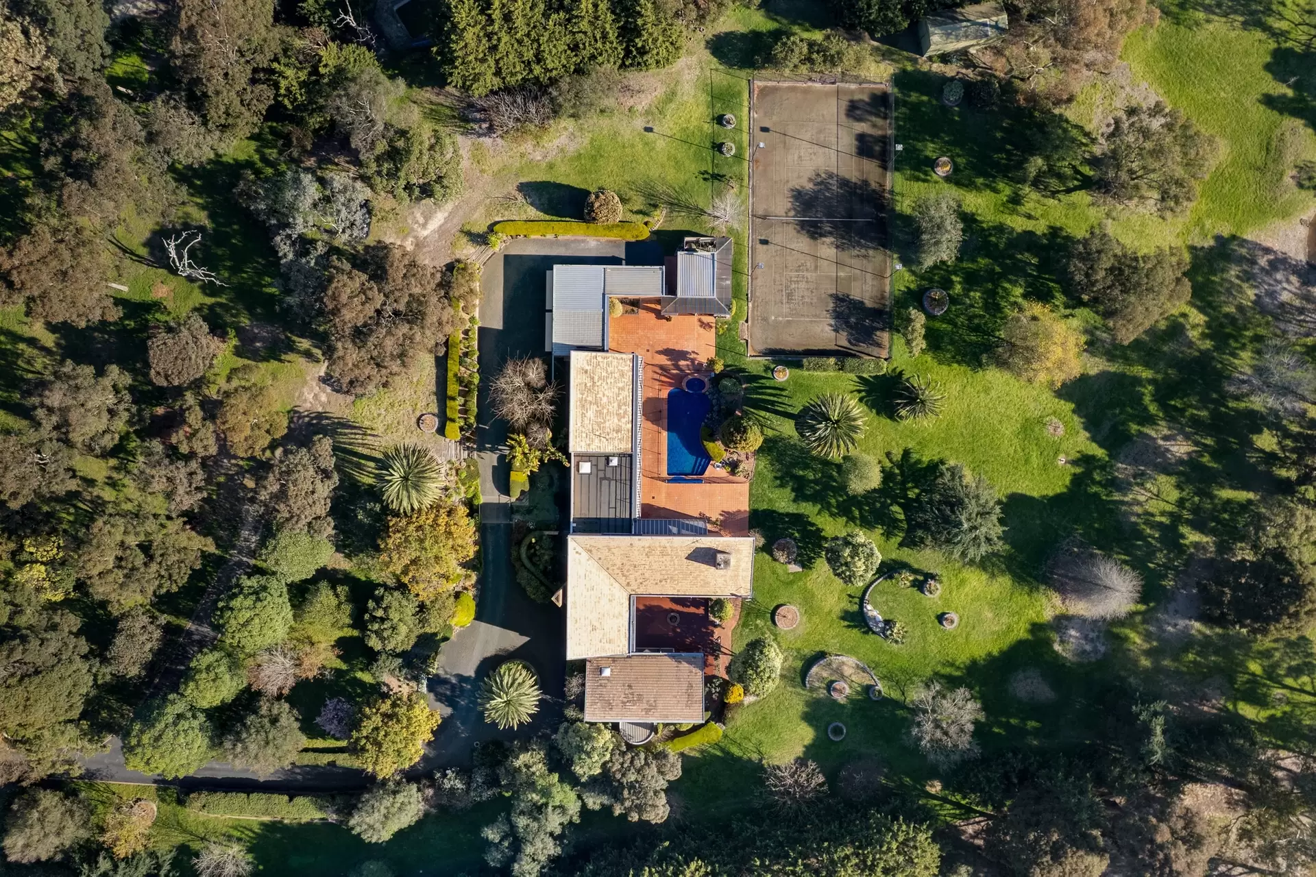 732-742 Springvale Road, Braeside For Sale by Melbourne Sotheby's International Realty - image 1