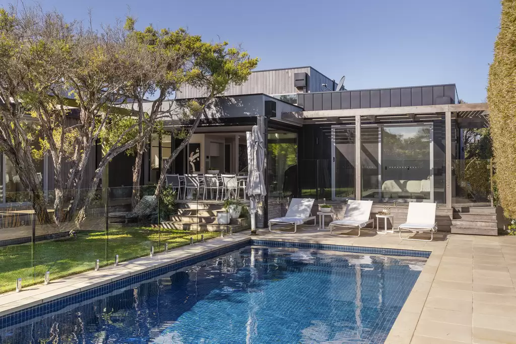 26 Munro Street, Blairgowrie For Sale by Melbourne Sotheby's International Realty