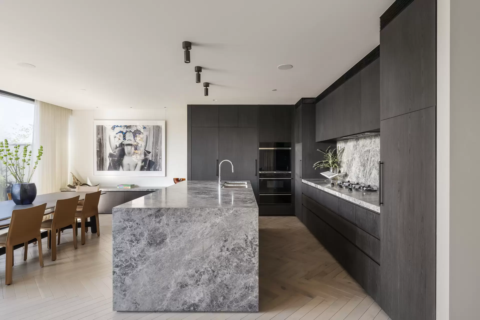 3/16 The Righi, South Yarra Auction by Melbourne Sotheby's International Realty - image 1