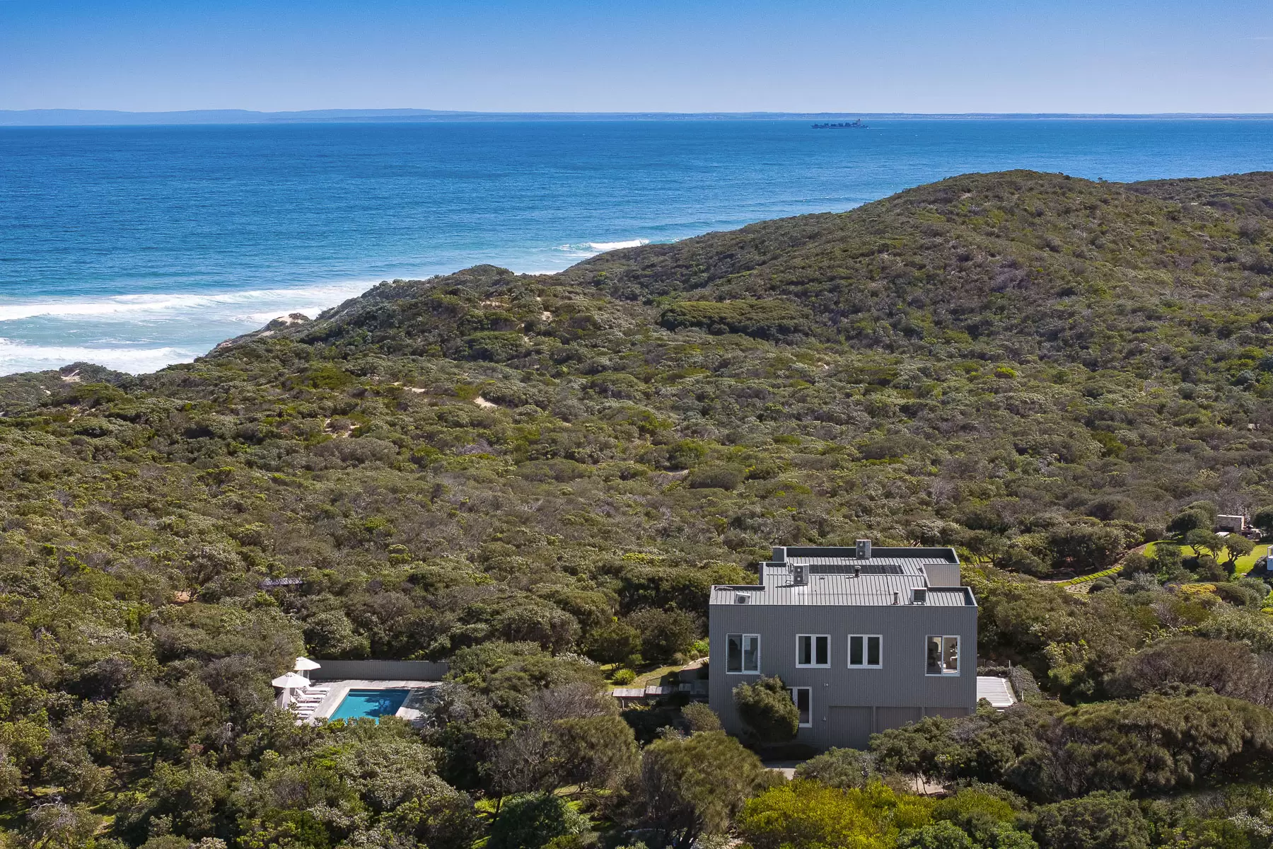 11 Paringa Road, Portsea For Sale by Melbourne Sotheby's International Realty - image 3