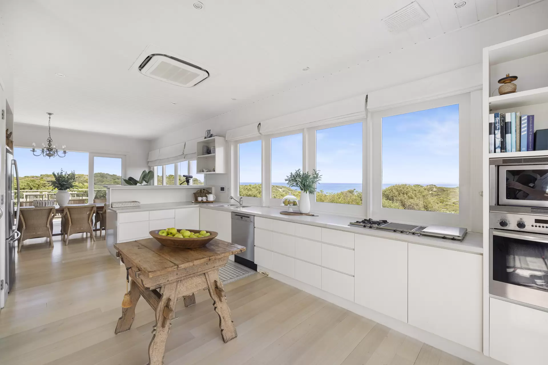 11 Paringa Road, Portsea For Sale by Melbourne Sotheby's International Realty - image 1
