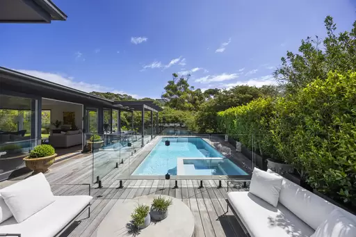 16 Lawrance  Grove, Portsea For Sale by Melbourne Sotheby's International Realty