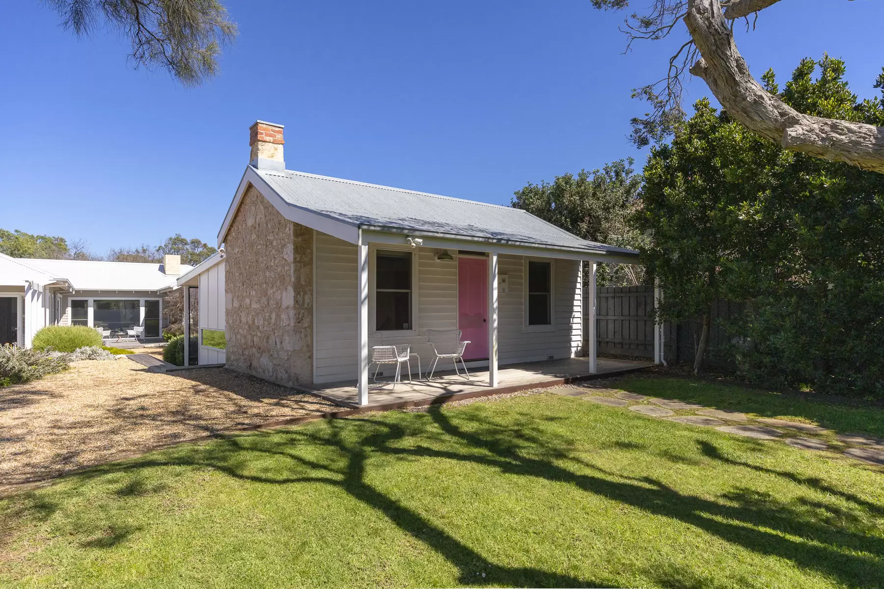 875 Melbourne Road