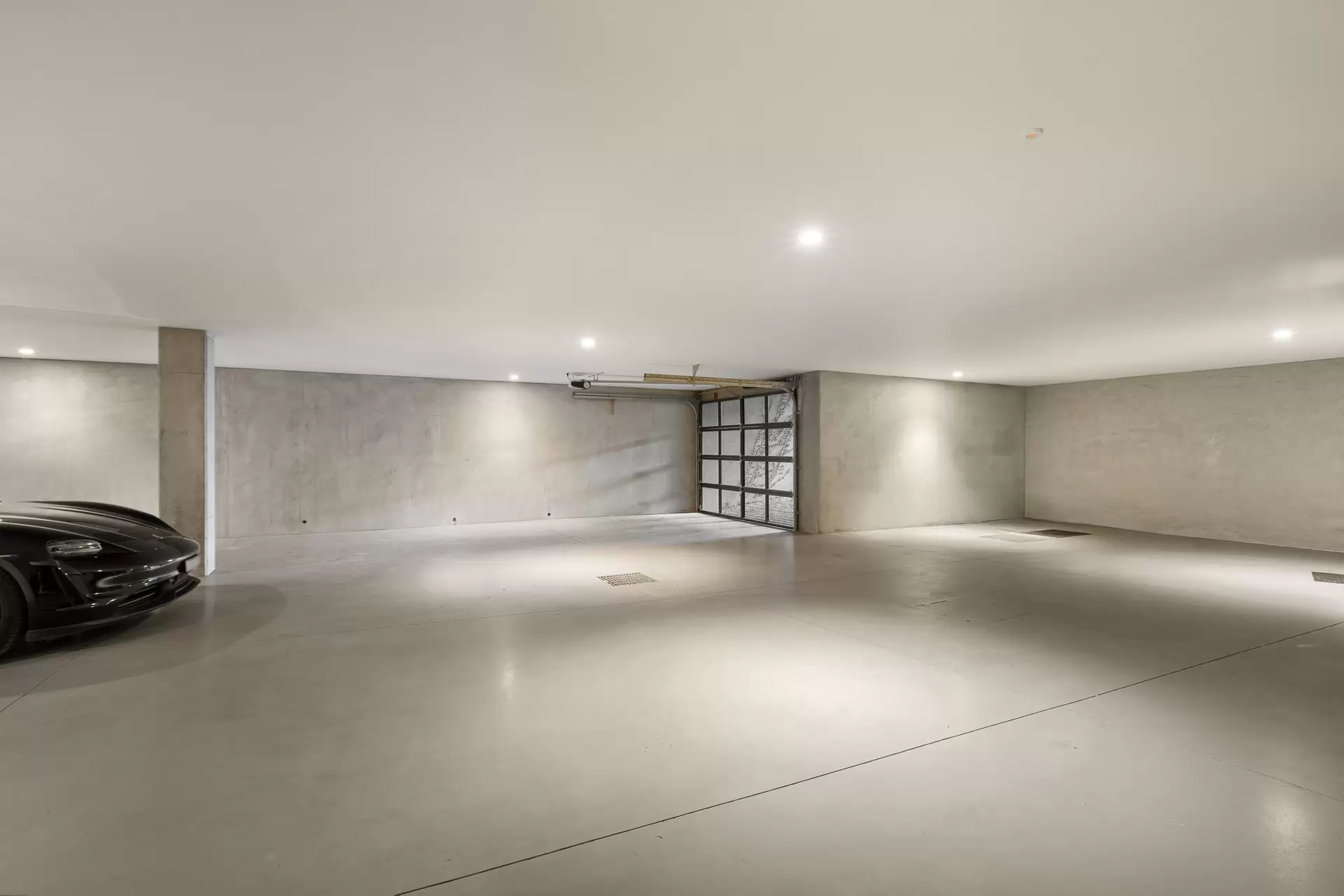 3 Maxwell Court, Toorak For Sale by Melbourne Sotheby's International Realty - image 1