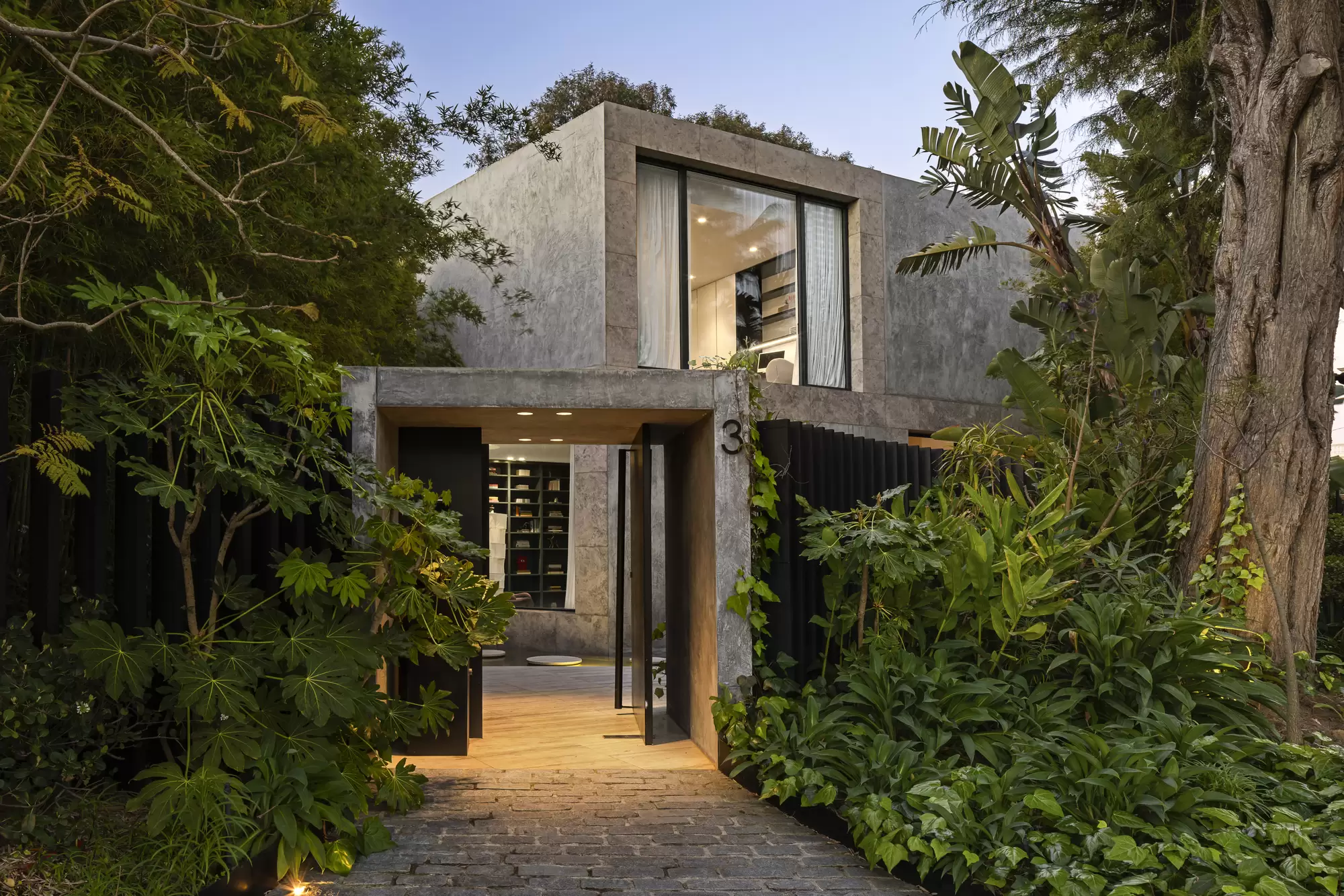 3 Maxwell Court, Toorak For Sale by Melbourne Sotheby's International Realty - image 1