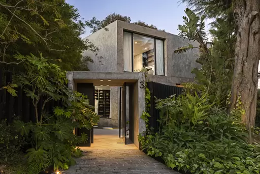 3 Maxwell Court, Toorak For Sale by Melbourne Sotheby's International Realty